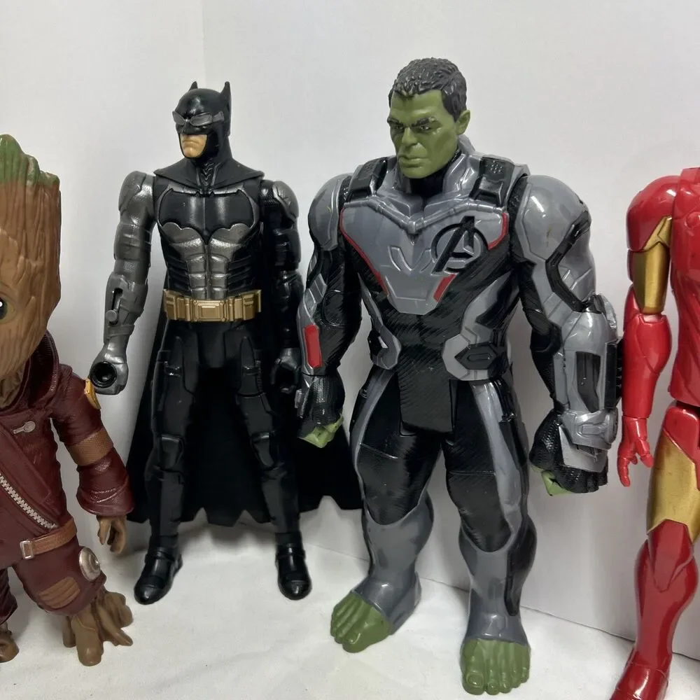 🔥Lot of 7 - Hasbro Marvel & DC 12